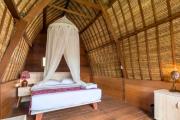 Lucano 1 BR Lumbung Suite ZN299