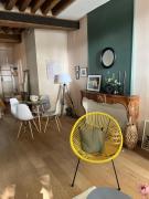 La Maison aux volets bleus 37 m3, Bords de Saône