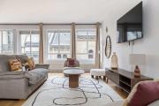 Spacious Apartment - Champs Elysees