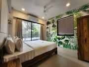 Peaceful Family 2BHK Retreat - Mangrove View, Pool, Walk to Candolim Beach