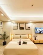 Exquisite Japandi 2 & Mediterranean Breeze at Venice w Grand Canal View!