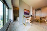 OLSZYNKI PARK 2- High-End Luxury Apartment with View, City Centre by StayNest