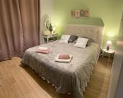 Chambre dhôtes la Suite Maximinoise parking privé à 5mn de Chantilly et à proximité de Senlis et autoroute A1,Parc Astérix, Pierrefonds, Compiegne, Aéroport Roissy Charles de Gaulle