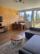 Panoramic Mountain View Apt, 65m2 with Parking, 6 guests