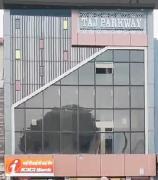 Hotel Taj Parkway