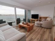 Lazy Bulldog Lazy Bulldog