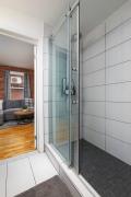 Stylish 3BR Loft - 10 Guests - Heart of Plateau