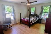 2 Large Bedrooms Open Living Peaceful