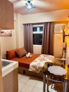 Urban Deca Shaw - PaulBerts Cabins I