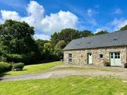 2 bed in Newport Pembrokeshire 78803