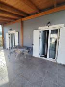 Near AirportAnd metropolitan Penelopi Cozy Home Near AirportAnd metropolitan Penelopi Cozy Home