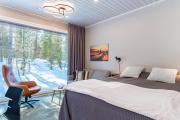 Halla Chalet, Northern Lights, ski & lake, free wifi, Vuosseli Resort Ruka