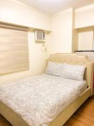 Prisma Residences - 1 Bedroom Paid Parking & Kitchen Near BGC