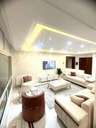 Luxury Stay with Panoramic Sea Views, Tourist zone