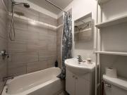 FULL KITCHEN 10min from DTOWN Room B