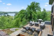 Laurentides Scandinavian Chalet with Jacuzzi and Lake