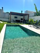 House with pool in Canajurê