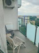 Cozy, beautiful view - 1 stop by train to old town