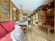 AM03 Spacieux T2 skis aux pieds Les Menuires