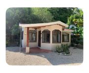 Oceana Breeze Perfect Getaway steps from the beach