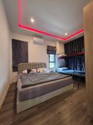 Green Beach Pool Villa