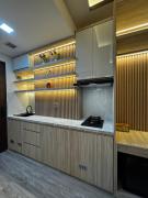 Apartement Transpark Cibubur by Raya Property with Pool View & Netflix 3