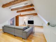 Spacious Loft for 8, Heart of Old Riga