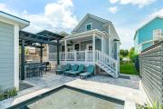 Coral Cottage - Enjoy the Posh Life! Heated Pool, Spa, Fireplace!