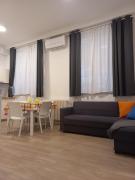 Elegant and modern two-room apartment with equipped kitchen Elegant and modern two-room apartment with equipped kitchen