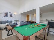 Pass the Keys Old School House - Luxury Family Xmas - Pool Table