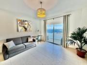 El ático Parosa con vistas al mar