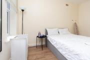 Chandlers Ford -1bedroom with free parking