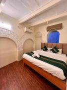 Hues Of Varanasi, A Riverside Retreat