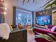 Oxford - hot tub, games room, parking, arcade