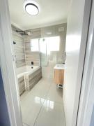 Luxurious Beach House with a View