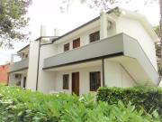 Bright flat with pool and balcony