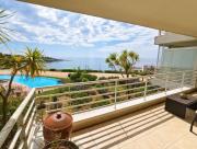 Vista al mar, acceso a la playa y jardín