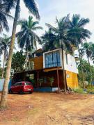 CLR Homestay & Villa