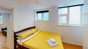 Modern 1 Bed City Centre Flat