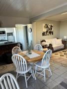 Glenelg Road Guesthouse