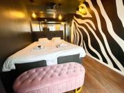 Champs-Elysées Executive Suite