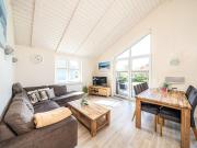 Üus Eilun 8 - Wohlfühlen im skandinavischen Ferienhaus mit Sauna und Kamin