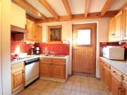 Appartement 8 pers, 4 pièces, 50m des pistes, parking, balcon, proche commerces - FR-1-572-88