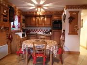 Appartement 3 pièces pour 6 pers, bien équipé, face au spa et ski bus, proche pistes et commerces - FR-1-572-10