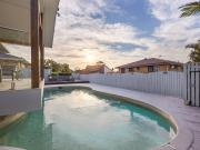 Sunnybank Hills Retreat 4BR Home with Pool and Backyard