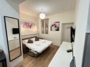 Au cœur du Vieux Nice, superbe studio refait à neuf