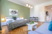 Spacious 2BR Apartment with Shared Facilities - Heart of Vienna