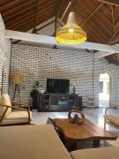 Huge 4 bedroom villa with Home Office