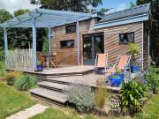 Tinyhouse, winter cocoon, quiet and nature
