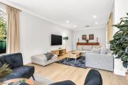 Top Aldgate